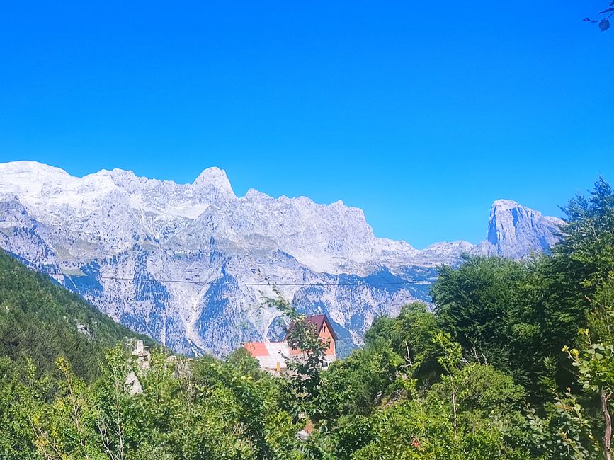Albanische Alpen: von Valbone nach Theth / Albanien