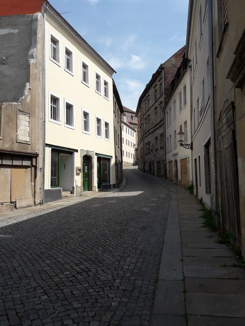 Alley to the old town