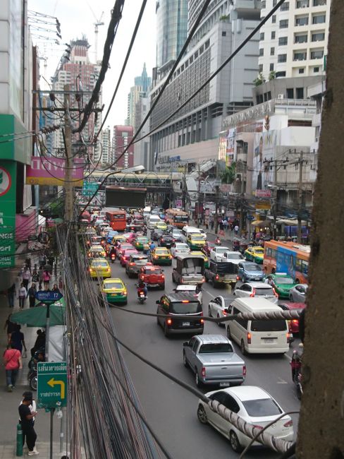 Bangkok Traffic + Stromnetz 