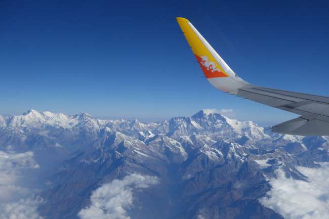 Blick auf den Mount Everest beim Hinflug aus Kathmandu