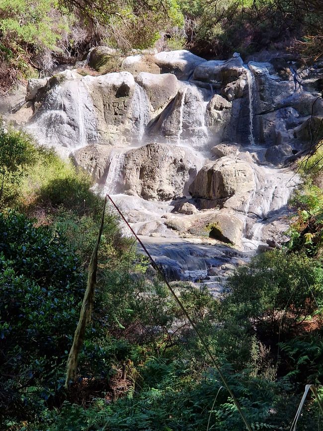 Kakahi Falls, 40 Grad, die größten heißen Wasserfälle auf der südlichen Hemisphäre