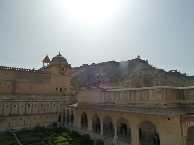 Jaipur- litlokotsebe tsa litšoene le matlo a borena