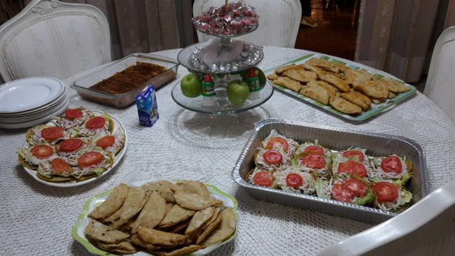 Gourmet buffet: Panuchos, Empanadas, Flautas, Mole