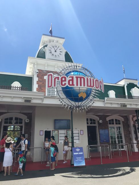 Dreamworld Amusement Park
