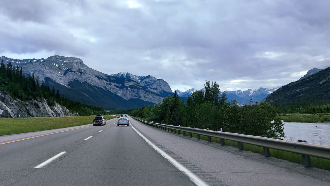 On our way to Canmore and the Rockies