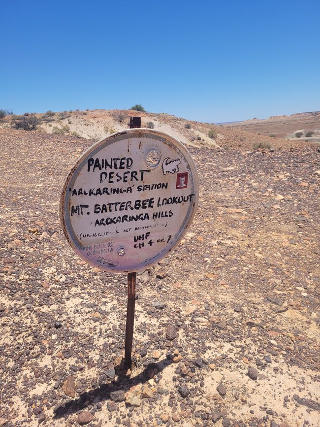 Lookout Sign - Mt Batterbee Lookout at Painted Desert