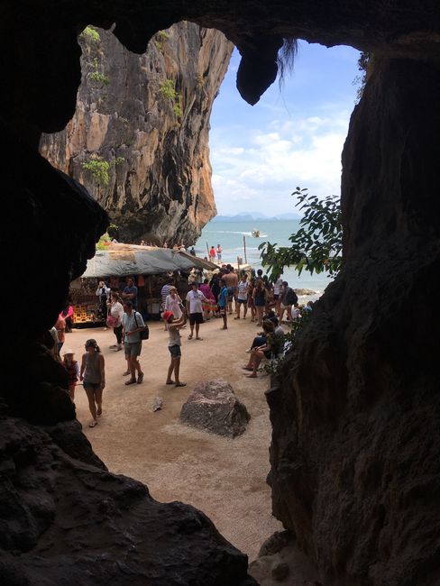 Two-day excursion marathon: In the footsteps of James Bond and at Railay Beach