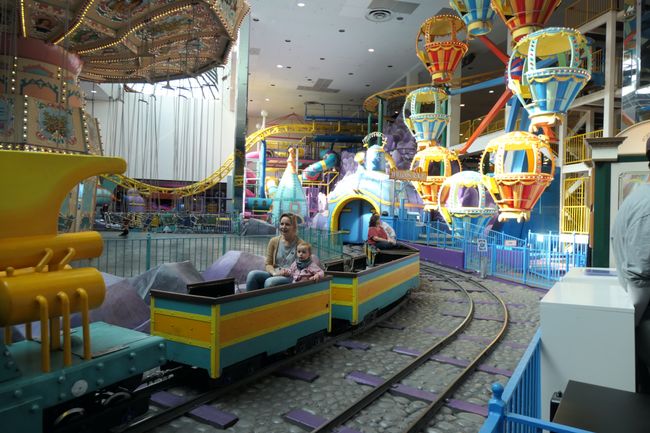 17.9. West Edmonton Mall - more than just shopping