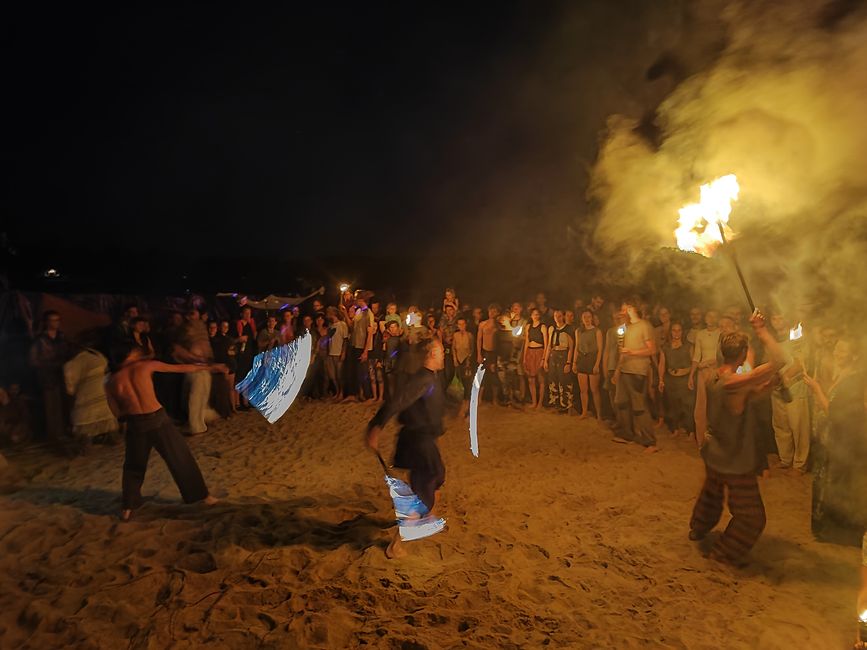 Modernong mga Hippie: Iring ug Baka Festival: Hohenmölsen