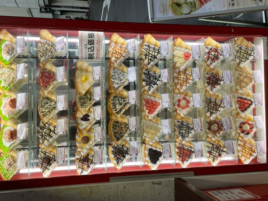 An enormous selection of crepes
