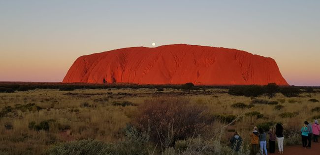 Moonset at the Olgas