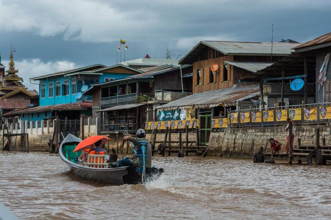 Tag 120: Trekking to the One-legged Fishermen and Floating Villages