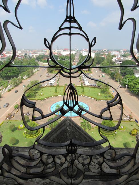 Blick von Patuxai auf Vientiane