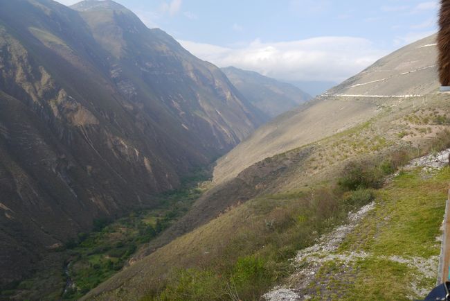 Reen en Peruo- la konkero de la Kuélap Fortikaĵo
