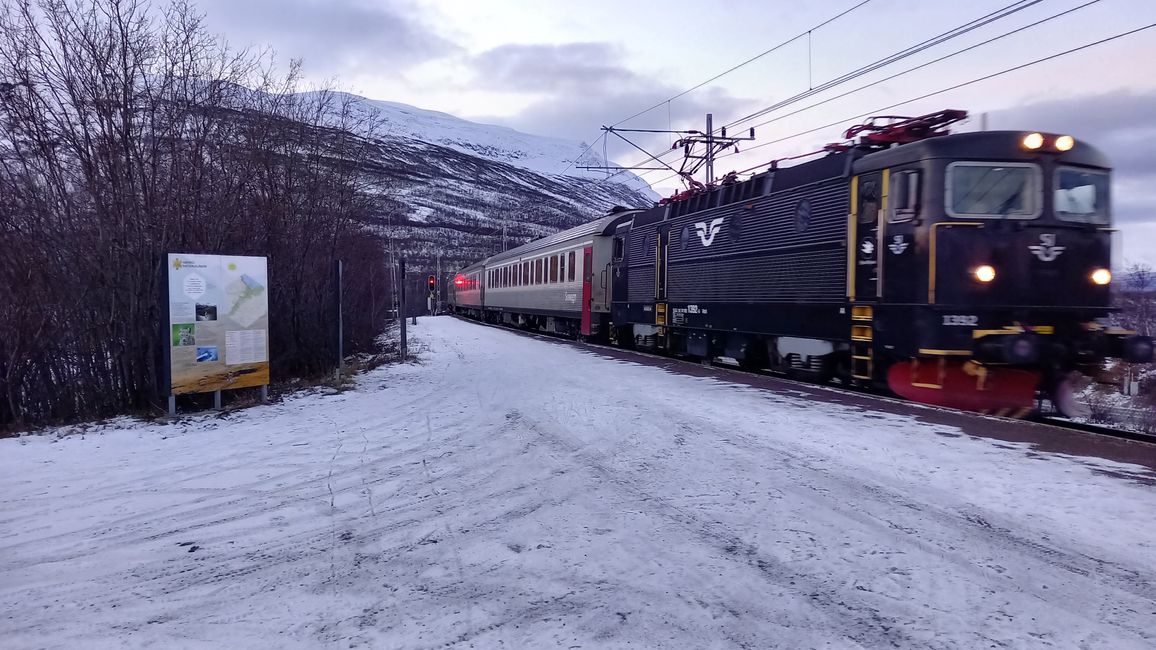 By train to the Northern Lights - From Svolvær to Abisko in Sweden