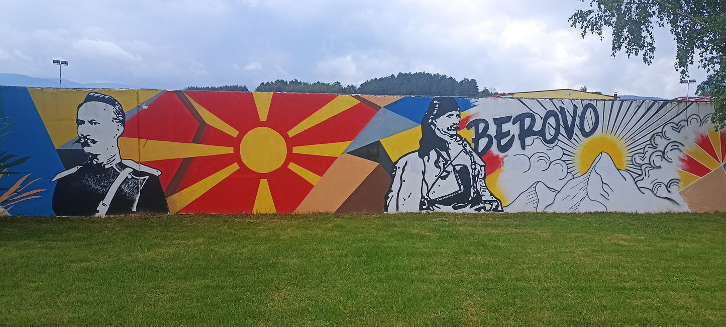 Macedonian graffiti in Berovo