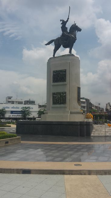Thaksin monument