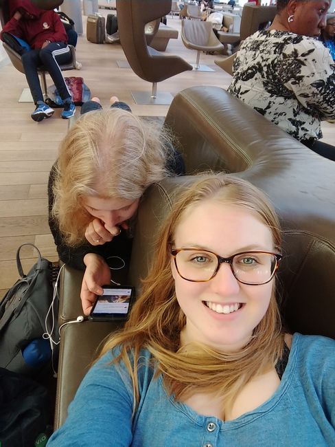 5 hours in Paris... so we lay down on these small sofas and took a nap in the middle of the airport, while people passed by. It was a bit strange but it felt good.