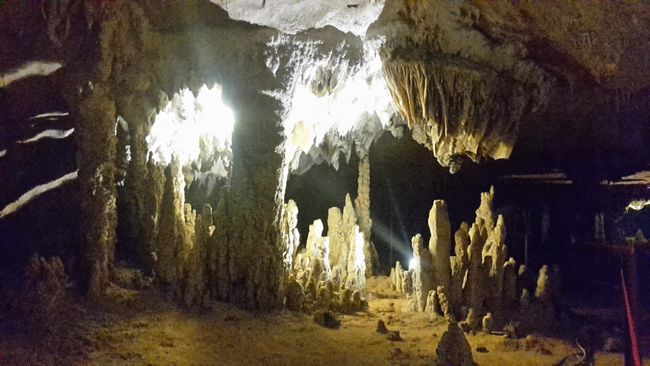 Kor Long Cave
