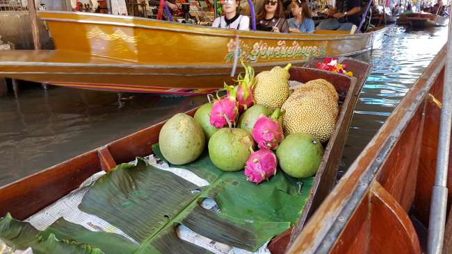 the floating markets