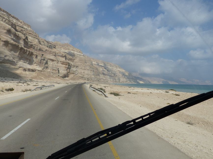 Strada costiera è Wadi Shuayamiah