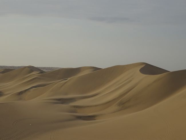 Sanddünen in Huacachina bei Ica