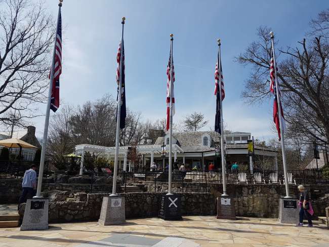 Lookout To si le Chattanooga: Ruby Tsitsetsea kple Rock City