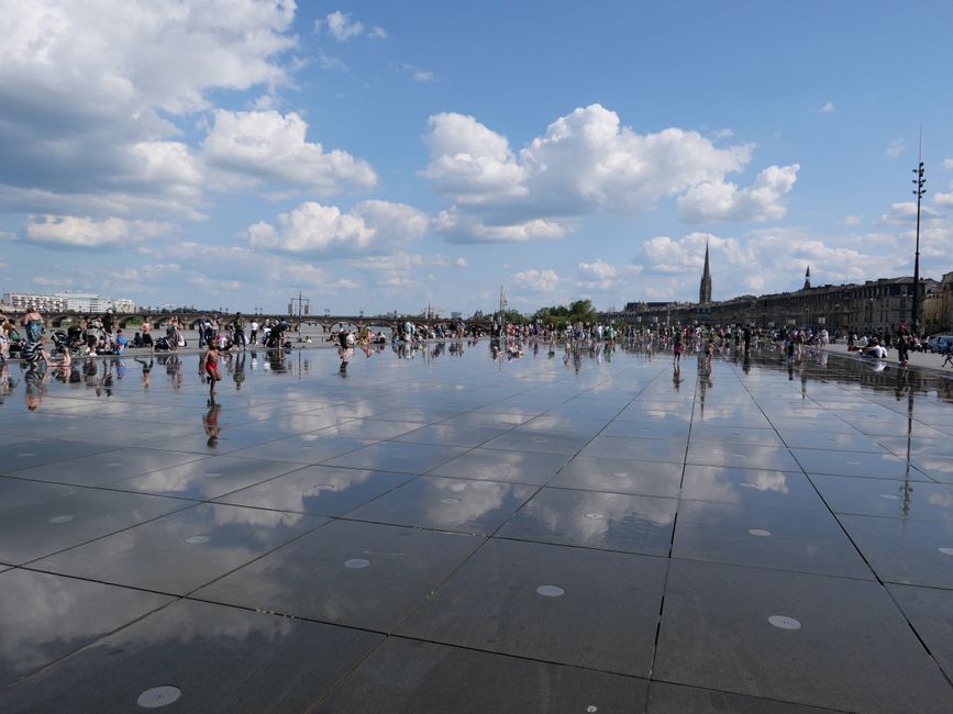 2022-May-Bordeaux-Mirror of Water