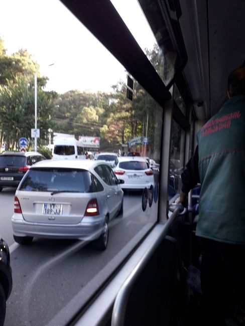 Stuck in traffic with bus No. 51 (Ireen is crying)