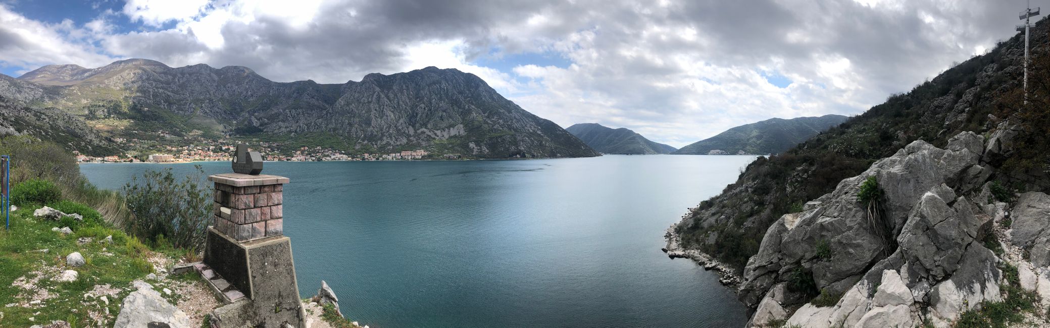 Die Landschaft von Montenegro ist wunderschön!