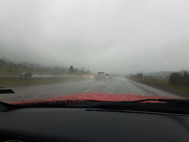 Rainy roadtrip goes south🚘
