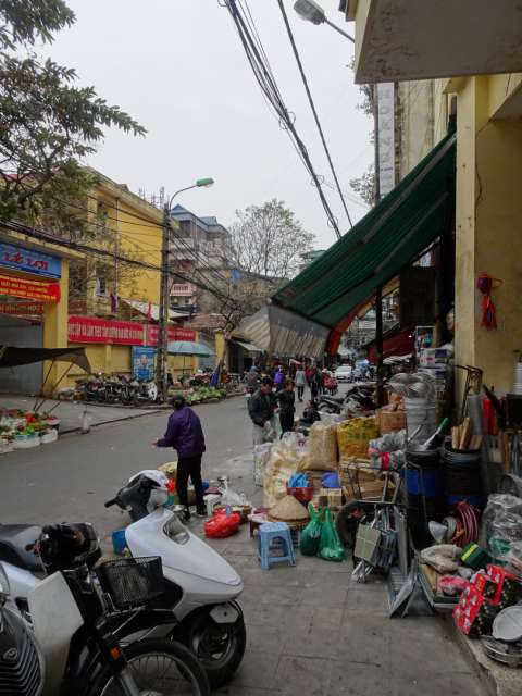 Typische Straße in Hanoi