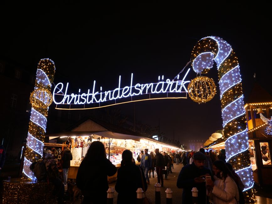 2022 - November - Straßburg Weihnachtsmarkt
