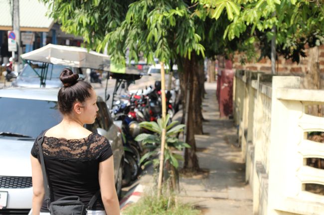Franzi walking through the streets of Chiang Mai