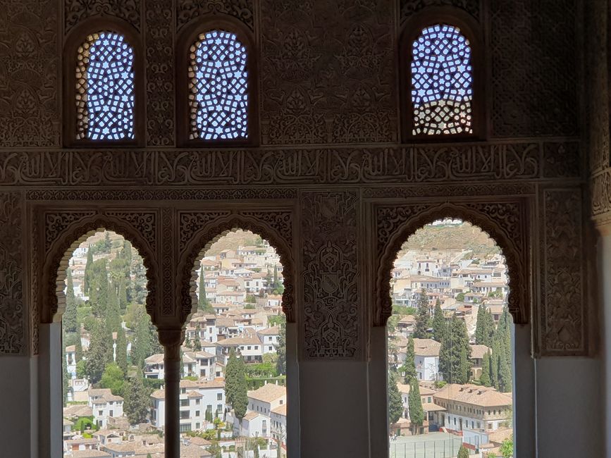 Blick aus der Alhambra auf Granada