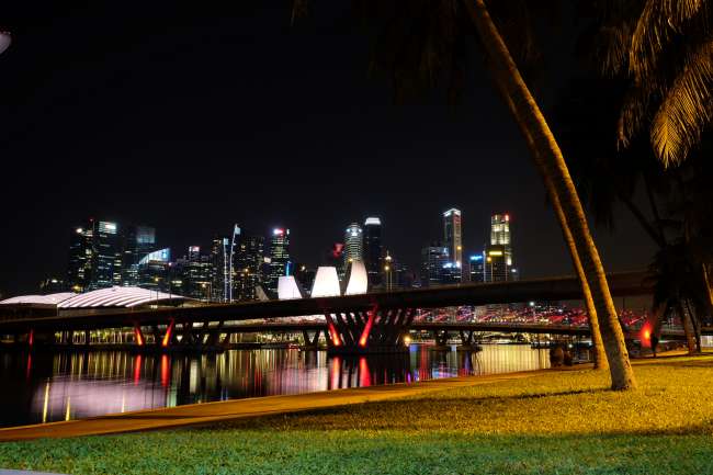 Gigantic Singapore!