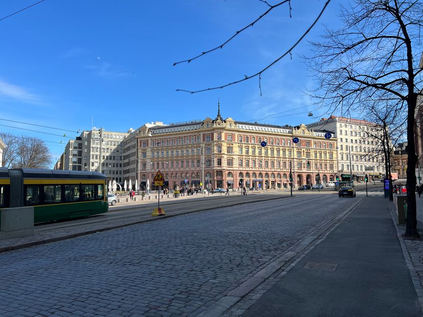 16a Walk through Helsinki