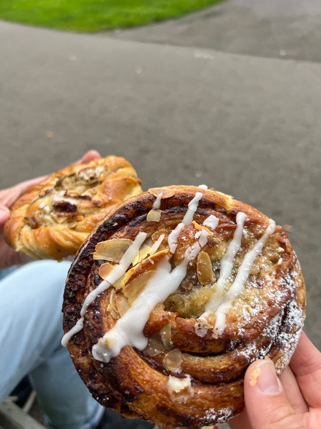 Cinnamon checks in Gothenburg 🥐 and lucky find in Norway 🇳🇴