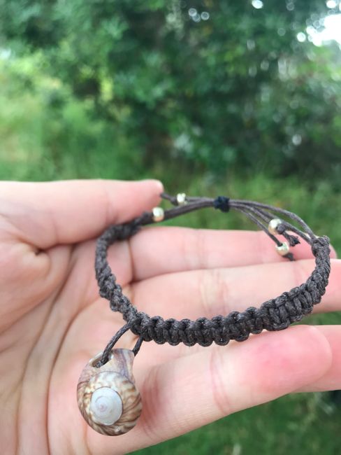 Macrame bracelet with a found snail