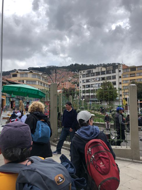 Mit Schuhputzer/innen und einer Freiwilligen  von Vamos juntos: Stadtführung durch La Paz (23. April)