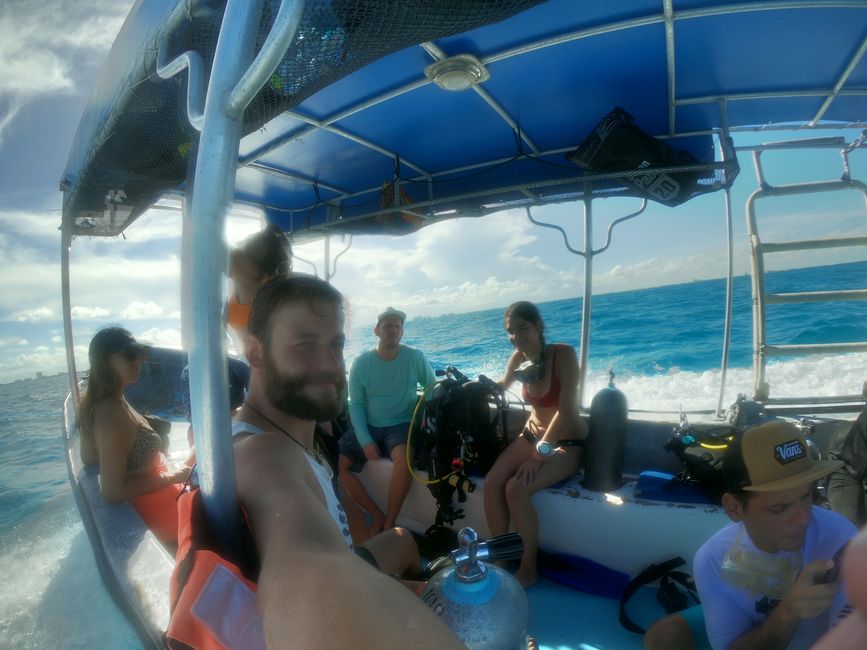 Return trip from the dive spot (Anna is still struggling with nausea)