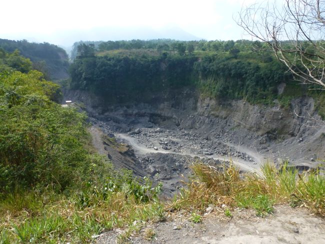 Mount Merapi - lava flow - slag extraction