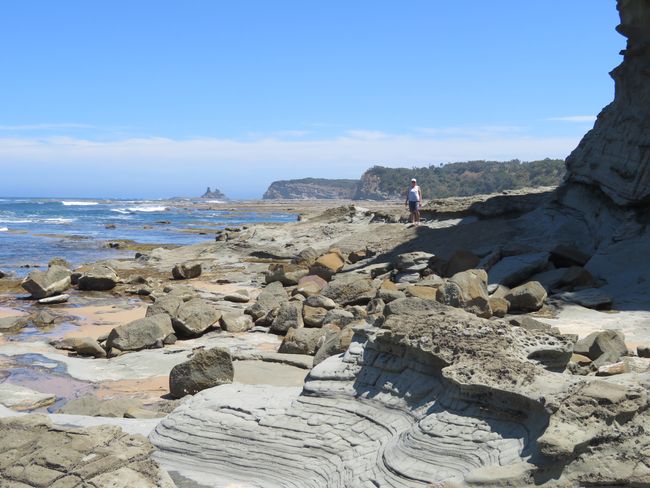 View along the cliff coastline