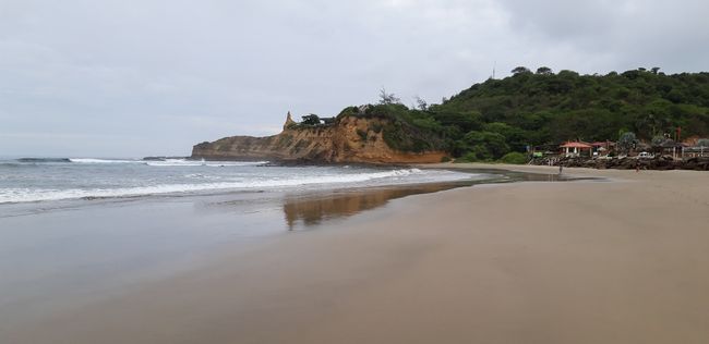 northern end of Montañita Beach in the early morning