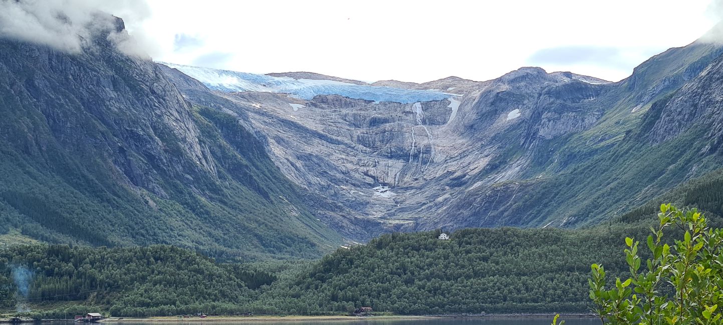 Another glacier tongue of Svartisen