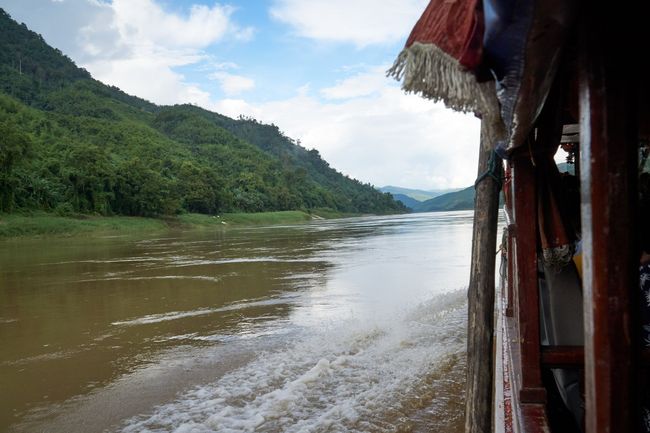 Mission: Laos - per Slowboat über den Mekong