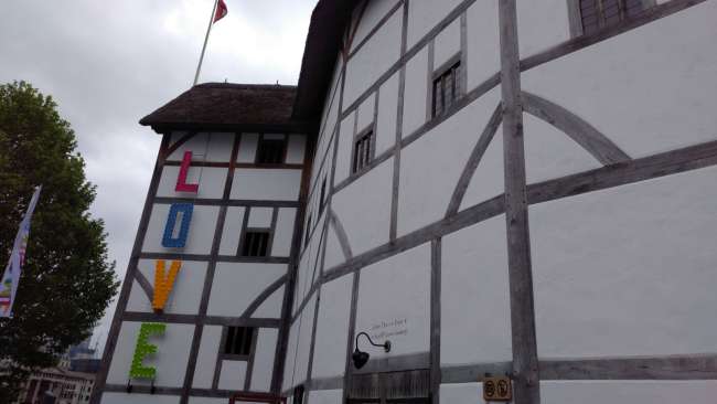 Shakespeare's Globe Theatre from the outside