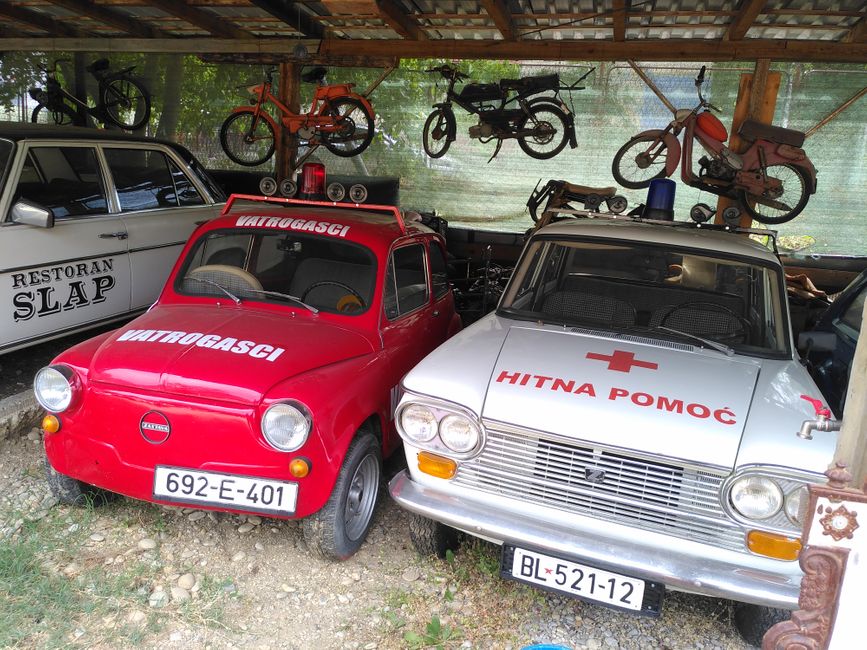 Day 14 and 15 camping between vintage cars in Banja Luka