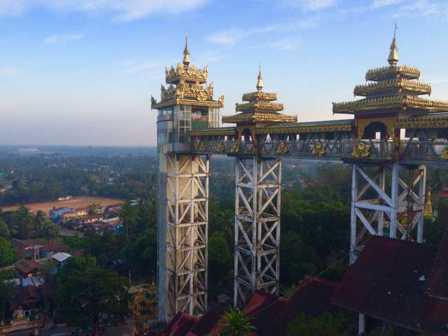 Lift zur Pagode in Moulmein