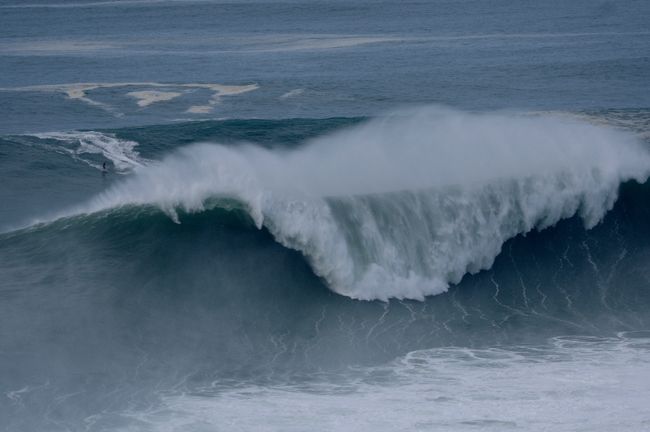 Nazaré ရှိ Big Waves - 17. နိုဝင်ဘာလ